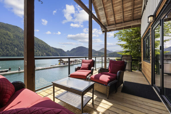 Moutcha Bay Resort Chalet Patio