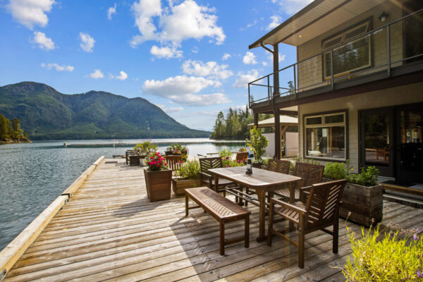 Newton Cove Patio
